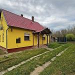 <p>In het landelijk gelegen dorp Nikla, niet ver van het Balaton, bieden wij u deze woning aan.</p>